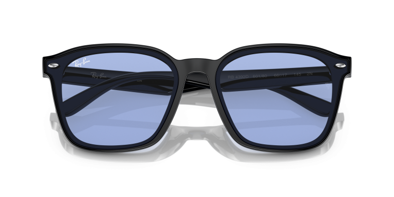 Rayban RB4392D 601/80 close-up ด้านหน้า