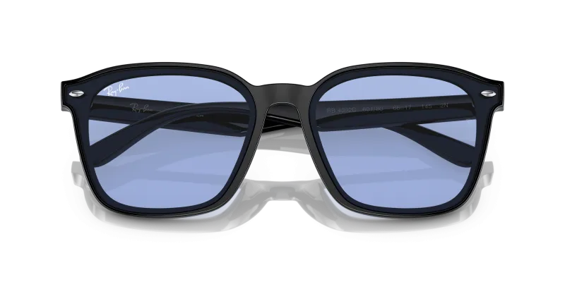 Rayban RB4392D 601/80 close-up ด้านหน้า