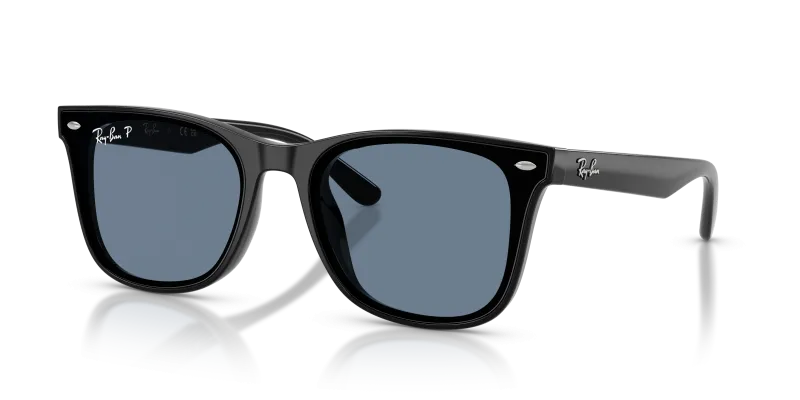 แว่นกันแดด Rayban RB4420-601/2V Black Polarized Dark Blue แว่นกันแดด Rayban RB4420-601/2V มุมเฉียง สีดำ สำหรับทุกเพศ