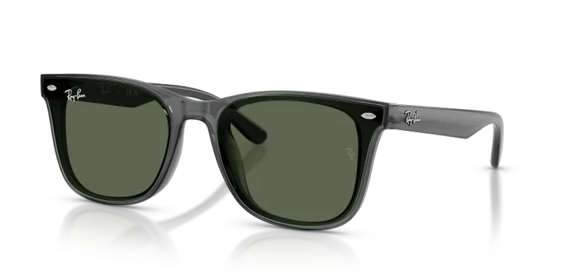 แว่นกันแดด Rayban RB4420-691971 มุมเฉียง สีเทาโปร่งใส สำหรับทุกเพศ