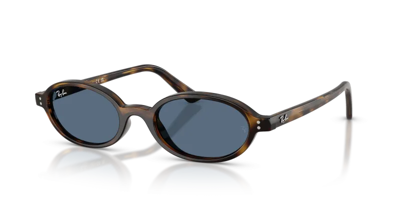 แว่นกันแดด Rayban Khal RB4472-135980 Havana Dark Blue แว่นกันแดด Rayban RB4472-135980 มุมเฉียง สีฮาวานา สำหรับทุกเพศ