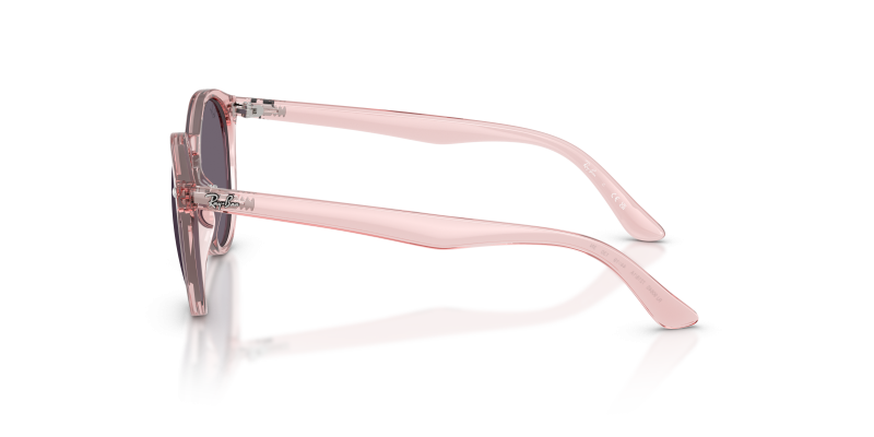 แว่นกันแดด Rayban RJ9064S-72181A มุมข้าง ขาแว่นสีชมพูโปร่งใส