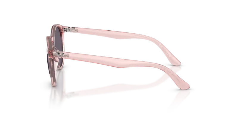 แว่นกันแดด Rayban RJ9064S-72181A มุมข้าง ขาแว่นสีชมพูโปร่งใส