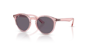 แว่นกันแดด Rayban RJ9064S-72181A มุมเฉียง สีชมพูโปร่งใส สำหรับเด็กทุกเพศ