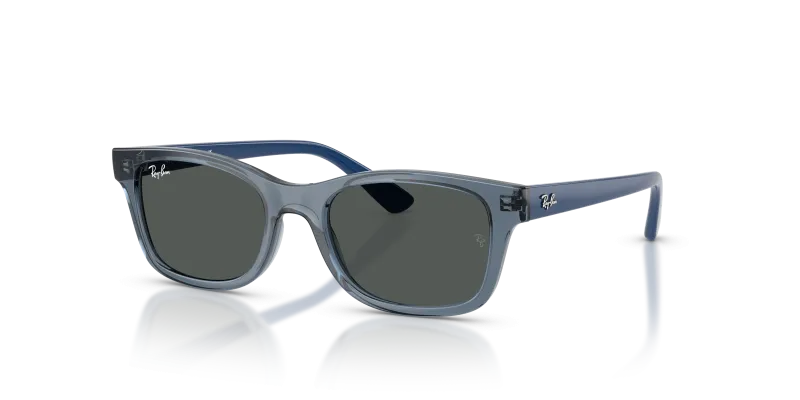 แว่นกันแดด Rayban RJ9086SF-711087 Transparent Blue Dark Grey แว่นกันแดด Rayban RJ9086SF-711087 มุมเฉียง สีน้ำเงินโปร่งใส สำหรับเด็กทุกเพศ
