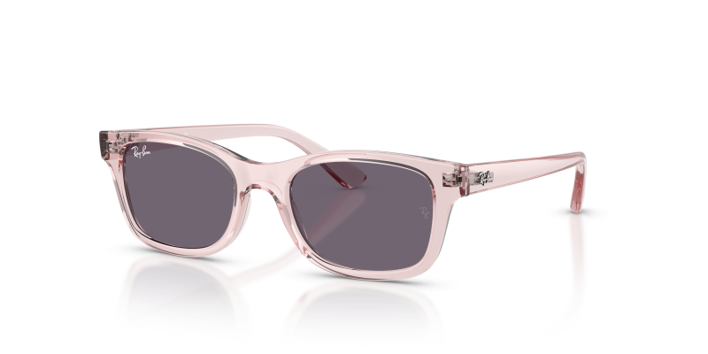 แว่นกันแดด Rayban RJ9086SF-72181A Transparent Pink Violet แว่นกันแดด Rayban RJ9086SF-72181A มุมเฉียง สีชมพูโปร่งใส สำหรับเด็กทุกเพศ