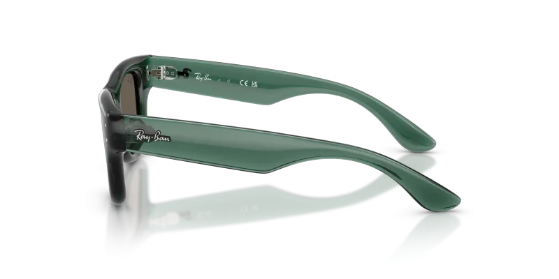 แว่นกันแดด Rayban RJ9240S-7189/3 มุมข้าง ขาแว่นสีเขียวโปร่งใส