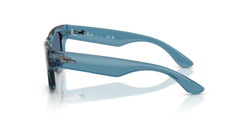 แว่นกันแดด Rayban RJ9240S-722280 มุมข้าง ขาแว่นสีน้ำเงินโปร่งใส