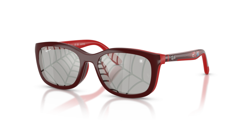 แว่นกันแดด Rayban RJ9644S-7233AI Dark Red With Rubber Red Grey Tampo Triangles แว่นกันแดด Rayban RJ9644S-7233AI มุมเฉียง แดงเข้ม/ยางสีแดง สำหรับเด็กทุกเพศ