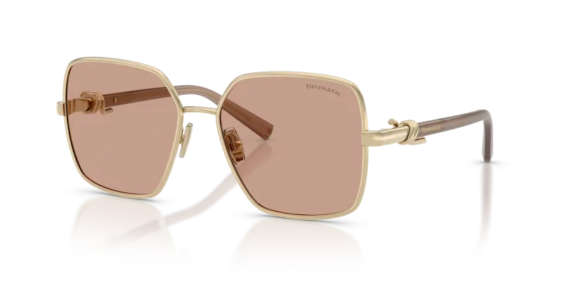 แว่นกันแดด Tiffany & Co TF3122-602173 Pale Gold Brown แว่นกันแดด Tiffany & Co TF3122-602173 มุมเฉียง สีทองอ่อน สำหรับผู้หญิง