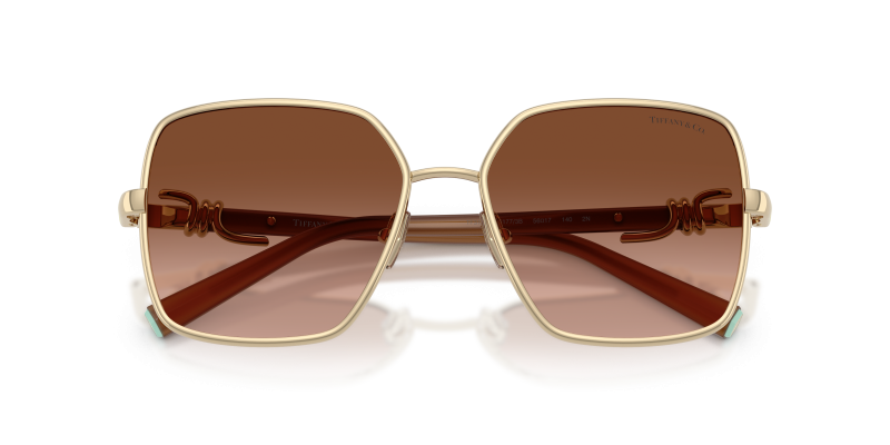 แว่นกันแดด Tiffany & Co TF3122-61773B close-up ด้านหน้า