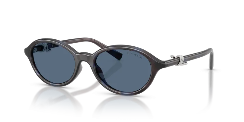 แว่นกันแดด Tiffany & Co TF4266U-847380 มุมเฉียง สี Sapphire Havana สำหรับผู้หญิง
