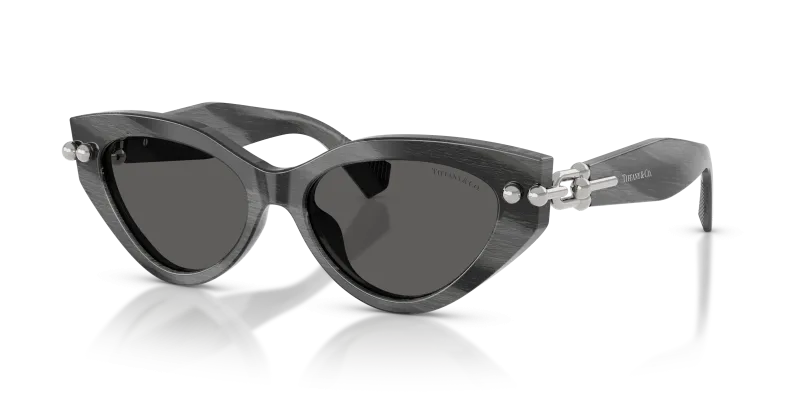 แว่นกันแดด Tiffany & Co TF4268U-8474S4 Black Horn Dark Grey แว่นกันแดด Tiffany & Co TF4268U-8474S4 มุมเฉียง สี Black Horn สำหรับผู้หญิง