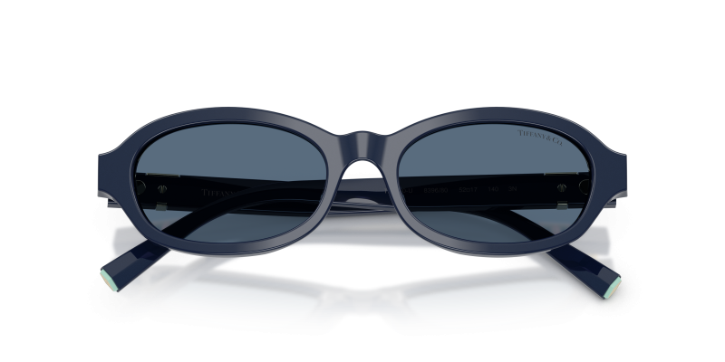 แว่นกันแดด Tiffany & Co TF4270U-839680 close-up ด้านหน้า