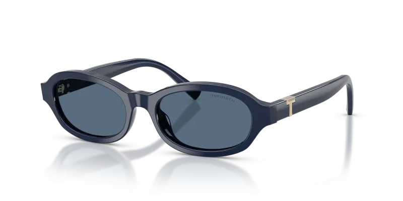 แว่นกันแดด Tiffany & Co TF4270U-839680 Solid Dark Blue Dark Blue แว่นกันแดด Tiffany & Co TF4270U-839680 มุมเฉียง สีน้ำเงินเข้มสด สำหรับผู้หญิง