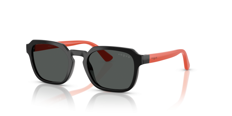 แว่นกันแดด Vogue VJ2025 W44/87 Black Dark Grey Vogue VJ2025 W44/87 แว่นกันแดดเด็กทรงเรขาคณิตสีดำขาส้ม เลนส์เทาเข้ม สำหรับเด็กชาย