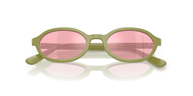 แว่นกันแดด Vogue VJ2036-3322E4 close-up ด้านหน้า