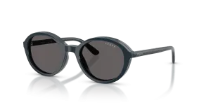 แว่นกันแดด Vogue VJ2037-33161W มุมเฉียง สีน้ำเงินเต็ม สำหรับเด็กทุกเพศ