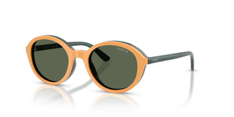 แว่นกันแดด Vogue VJ2037-33181W มุมเฉียง สีเขียวเต็ม สำหรับเด็กทุกเพศ
