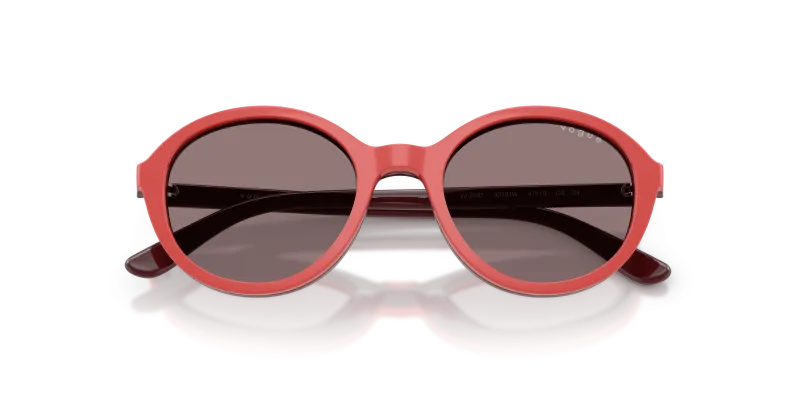 แว่นกันแดด Vogue VJ2037-33191W close-up ด้านหน้า