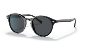 Vogue VO5327S W44/87 แว่นกันแดดทรงแฟนทอสสีดำเลนส์เทาเข้ม สำหรับผู้ชาย
