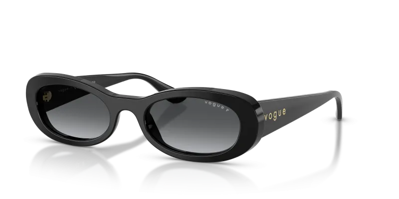 Vogue VO5582S W44/T3 แว่นกันแดดเลนส์โพลาไรซ์ไล่ระดับเทา ทรงรี สำหรับผู้หญิง
