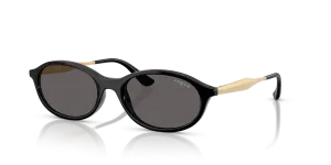 Vogue VO5625S W44/87 แว่นกันแดดทรงวงรีเลนส์สโมคดำ สำหรับผู้หญิง