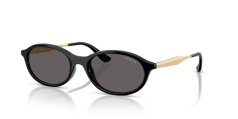 Vogue VO5625S W44/87 แว่นกันแดดทรงวงรีเลนส์สโมคดำ สำหรับผู้หญิง