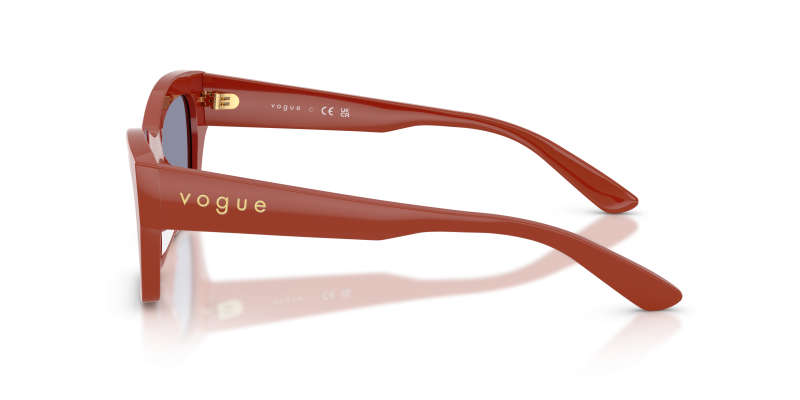 แว่นกันแดด Vogue VO5658SU 3244/1 มุมข้าง ทรงผีเสื้อสีอิฐ