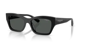 Vogue VO5658SU W44/87 แว่นกันแดดสีดำทรงผีเสื้อ สำหรับผู้หญิง
