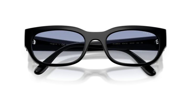 Vogue VO5669S W44/19 close-up ด้านหน้า