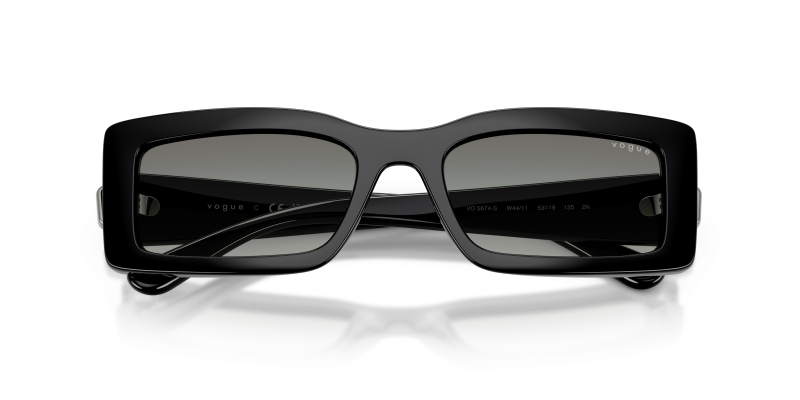 Vogue VO5674S W44/11 close-up ด้านหน้า