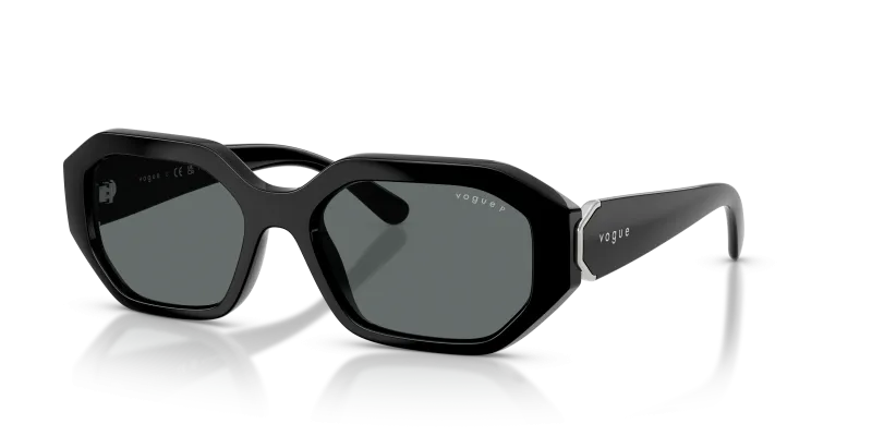 แว่นกันแดด Vogue VO5675S W44/81 Black Dark Grey Polarized Vogue VO5675S W44/81 แว่นกันแดดโพลาไรซ์สีดำเทาเข้ม สำหรับผู้หญิง