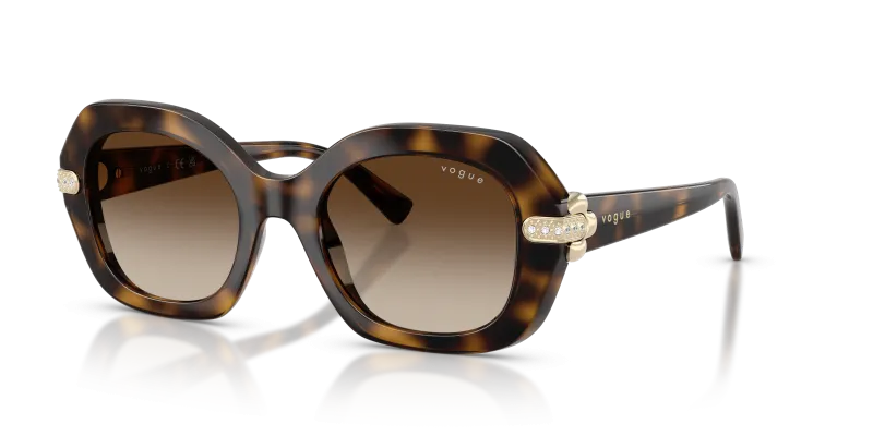 แว่นกันแดด Vogue VO5706SB-W65613 Dark Havana Gradient Brown Vogue VO5706SB-W65613 แว่นกันแดดสีฮาวานาเข้ม สำหรับผู้หญิง