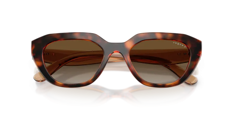 Vogue VO5711S-W656T5 close-up ด้านหน้า