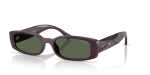 แว่นกันแดด Vogue VO5725SU-242671 มุมเฉียง สี Full Purple สำหรับผู้หญิง