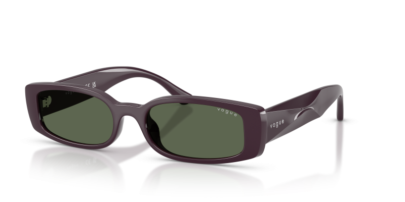 แว่นกันแดด Vogue VO5725SU-242671 Full Purple Dark Green แว่นกันแดด Vogue VO5725SU-242671 มุมเฉียง สี Full Purple สำหรับผู้หญิง