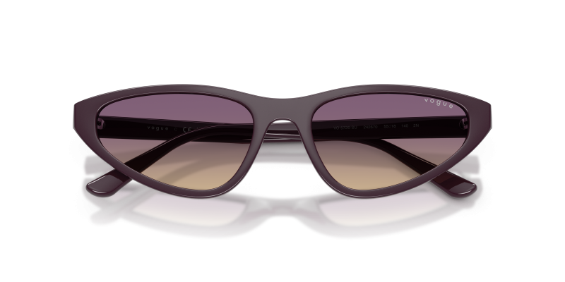 แว่นกันแดด Vogue VO5726SU-242670 close-up ด้านหน้า