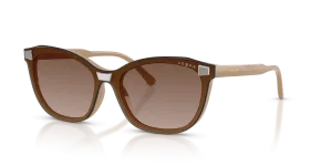Vogue VO5746S-33261W แว่นกันแดดทรงผีเสื้อโทนสี Full Taupe เลนส์ใส สำหรับผู้หญิง