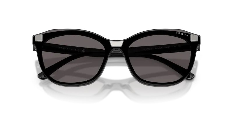 Vogue VO5746S-W44/1W แว่นกันแดด close-up ด้านหน้า
