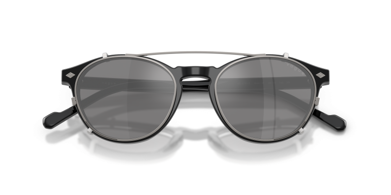 แว่นกันแดด Vogue VO5751S-W44/1W close-up ด้านหน้า