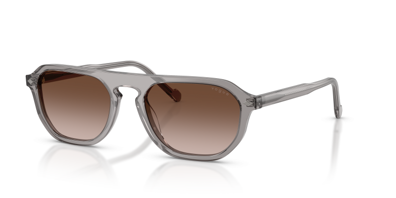 แว่นกันแดด Vogue VO5752S-282013 Transparent Grey Gradient Brown แว่นกันแดด Vogue VO5752S-282013 มุมเฉียง สีเทาโปร่งใส สำหรับผู้ชาย