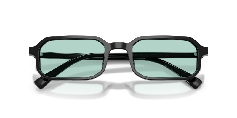 แว่นกันแดด Emporio Armani EA4253U-501765 close-up ด้านหน้า