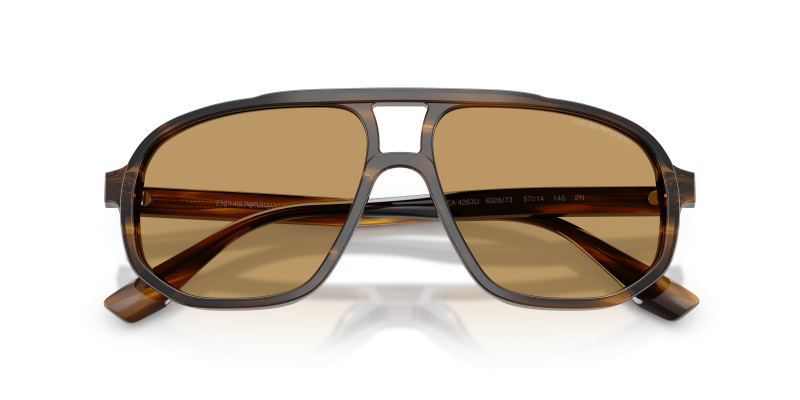 แว่นกันแดด Emporio Armani EA4263U-632673 close-up ด้านหน้า