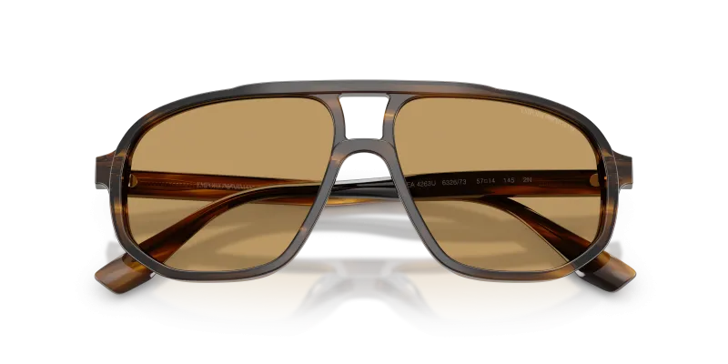 แว่นกันแดด Emporio Armani EA4263U-632673 close-up ด้านหน้า