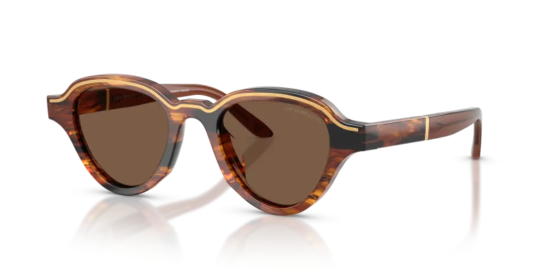 แว่นกันแดด Emporio Armani EA4264U-633973 Striped Dark Brown Brown แว่นกันแดด Emporio Armani EA4264U-633973 มุมเฉียง สีน้ำตาลเข้มแถบ สำหรับผู้ชาย