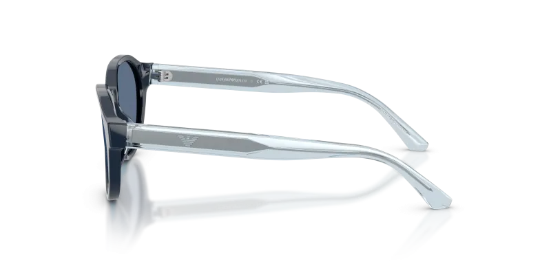 แว่นกันแดด Emporio Armani EK4008U-638280 มุมข้าง ขาแว่นสีน้ำเงินโปร่งใสประกาย