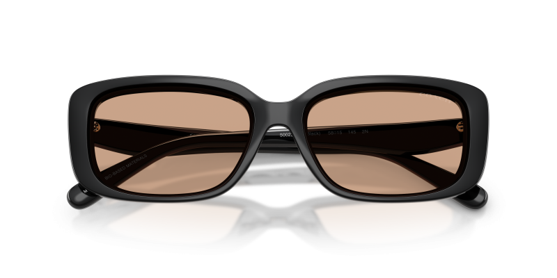 แว่นกันแดด Coach HC8444D-50023G close-up ด้านหน้า