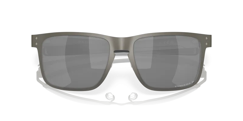 แว่นกันแดด Oakley OO4123-06 close-up ด้านหน้า