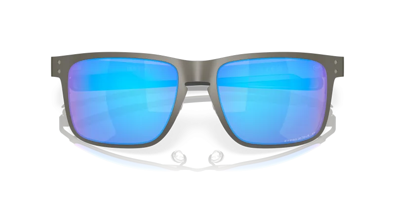 แว่นกันแดด Oakley OO4123-07 close-up ด้านหน้า